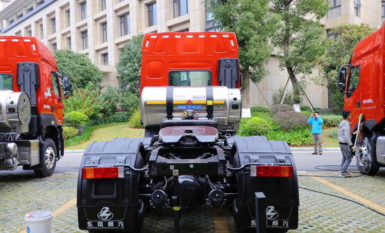 Самосвал 375HP CH4250LNG Tipper тонны 6*4 Dongfeng Chenglong 40