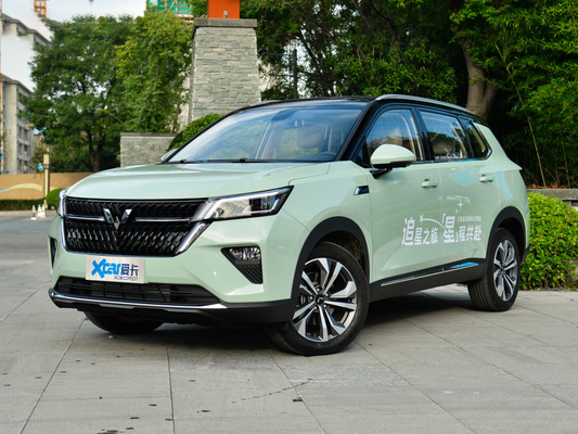 Автомобили компакта SUV нефти SAIC-GM-Wuling с CVT 1.5T 108kw