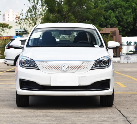 седан AEOLUS E70 электрических автомобилей 120kw 230NM долгосрочный Dongfeng