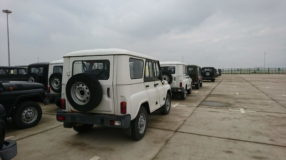 5 охотник привода UAZ колеса руководства 4 скорости использовал моторный транспорт 2.7L 128HP