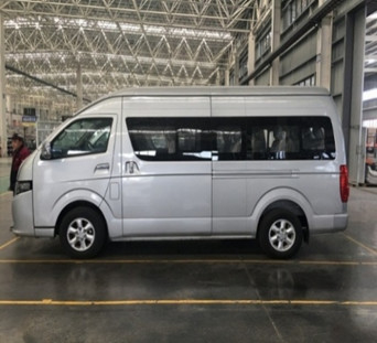 Бензин 15 Seater Changan Hiace 5.4m использовал двигатель автобуса 3TZ пассажира