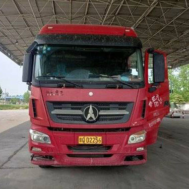 Используемое евро 2017 тележки 6X4 V3ET сварочного трактора Beiben 500HP 5