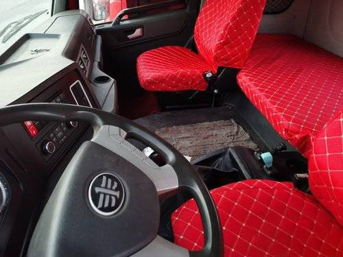 ХАН v 460HP использовал сверхмощные тележки